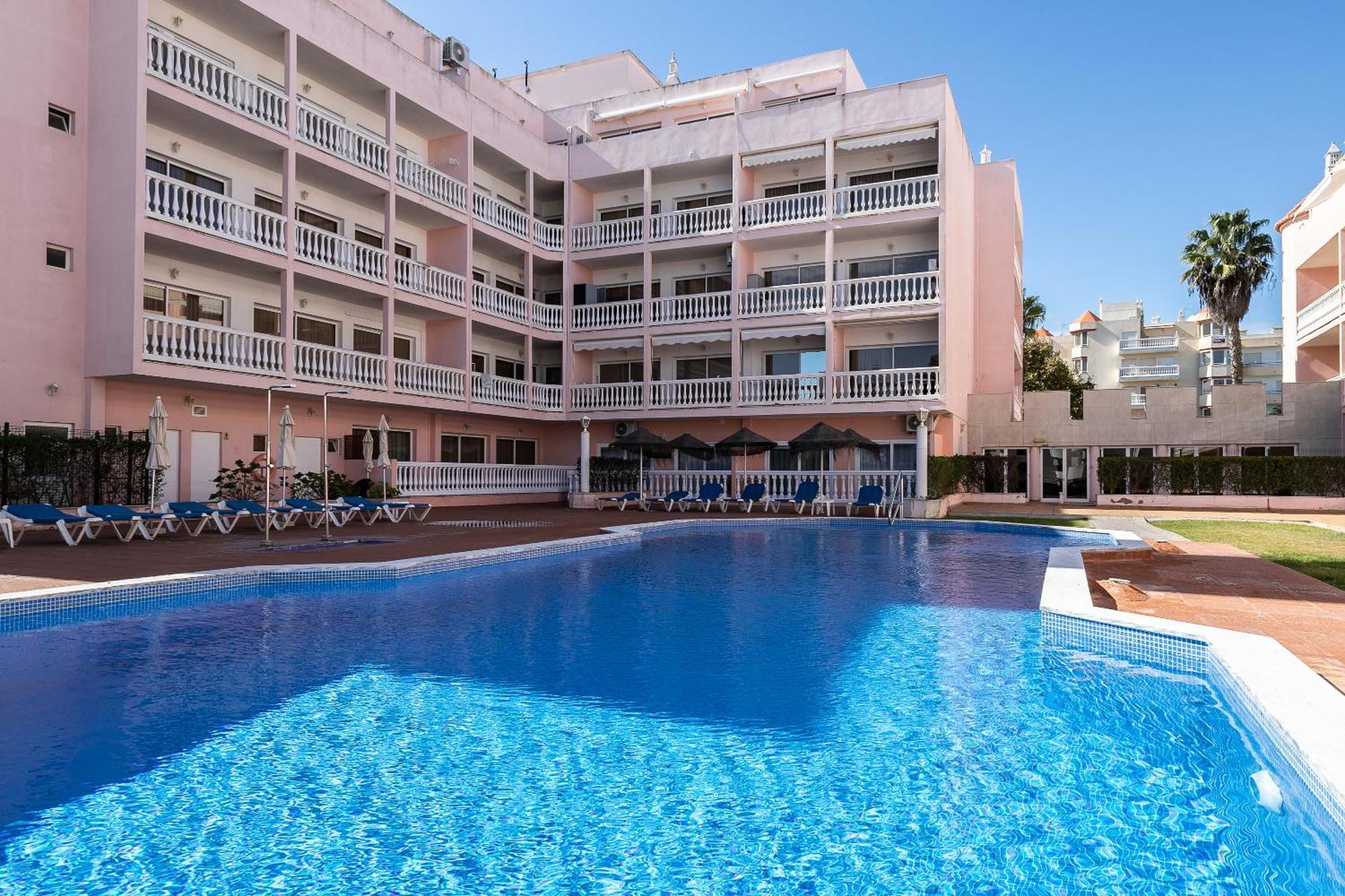 Parque Dos Reis Apartment Монте-Гордо Экстерьер фото