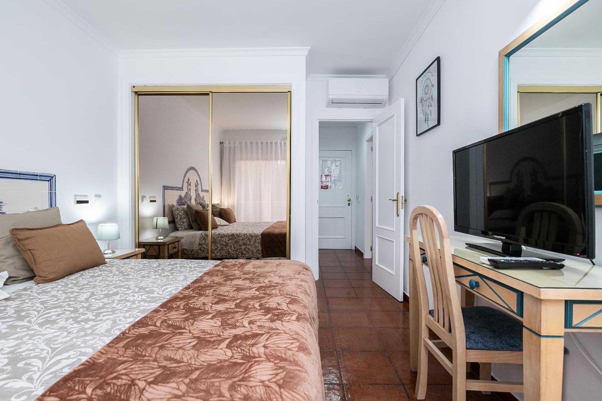 Parque Dos Reis Apartment Монте-Гордо Экстерьер фото